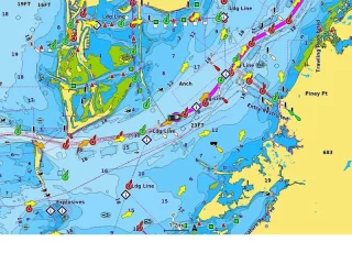 Garmin Navionics+ EU050R sisältää tiedot Suomenlahdesta Ahvenanmaalta Pietariin, mukaan lukien Riianlahti, Peipsijärvi ja Narvanjoki.